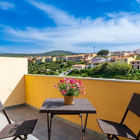 Bellavista, Atico Con Terraza Apartment
